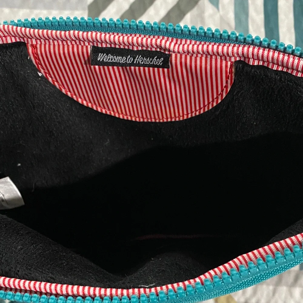 Herschel Supply Company Teal and Navy ipad case (unused)